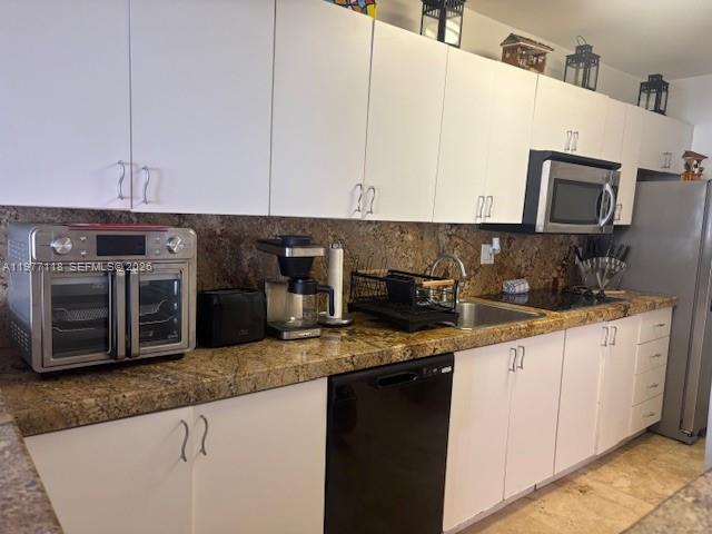 THE DECOPLAGE CONDO - Residential Lease