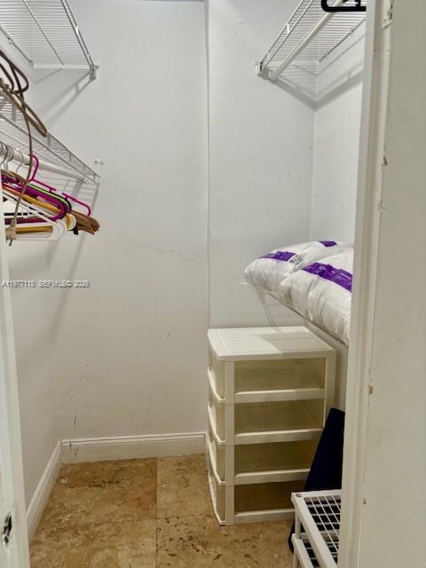 THE DECOPLAGE CONDO - Residential Lease