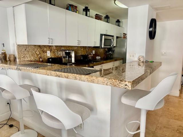 THE DECOPLAGE CONDO - Residential Lease