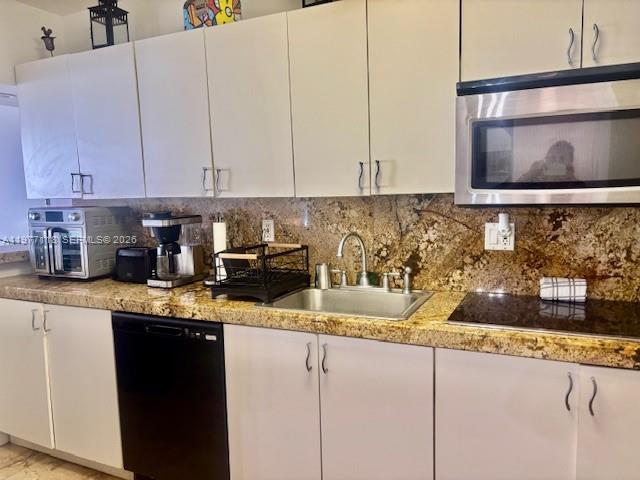 THE DECOPLAGE CONDO - Residential Lease