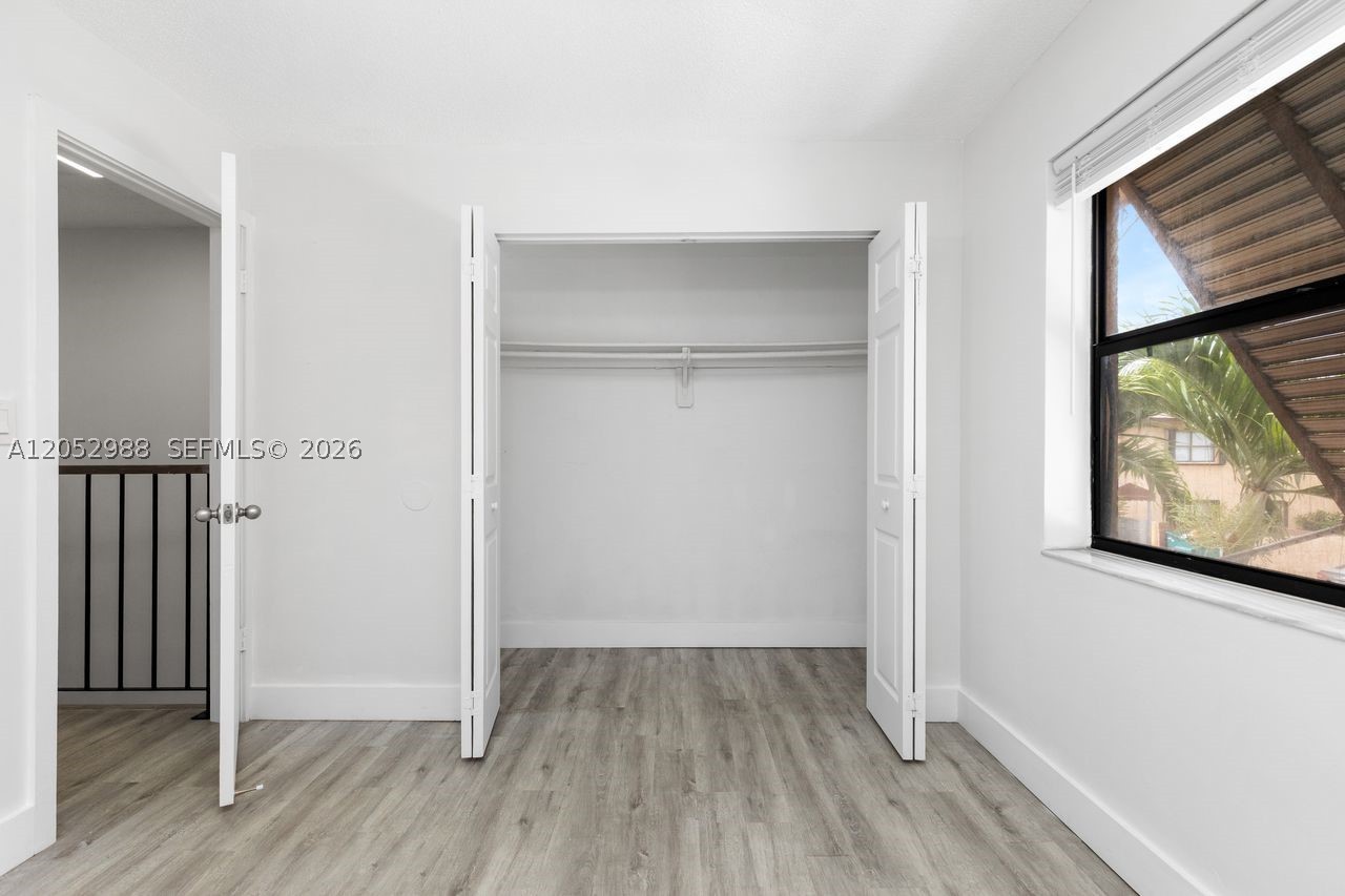 LAGUNA TROPICAL CONDO - Residential Lease