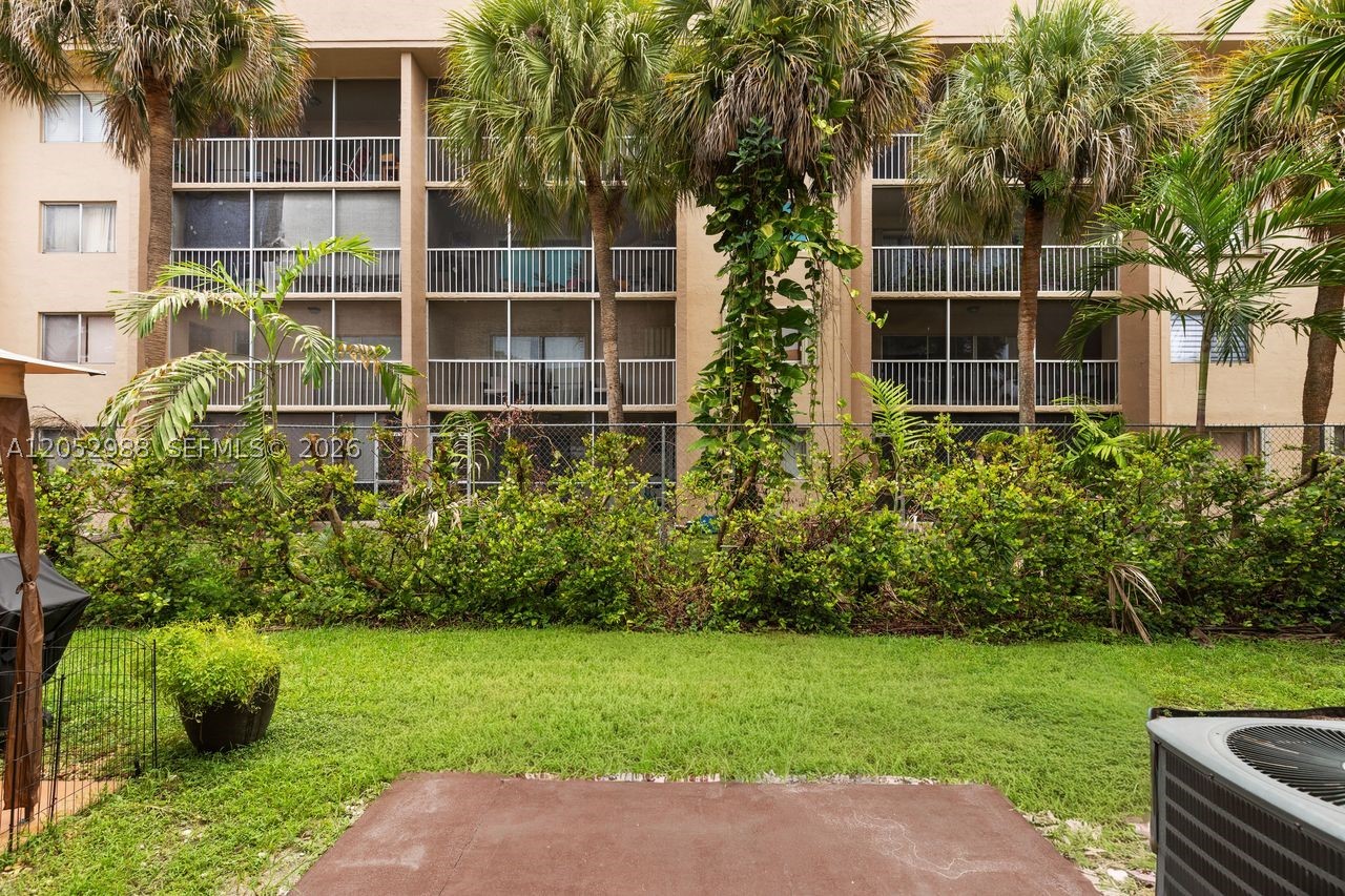 LAGUNA TROPICAL CONDO - Residential Lease