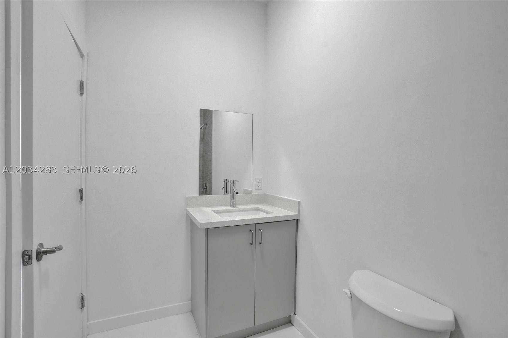 LAWRENCE ESTATES LAND COS - Residential Lease