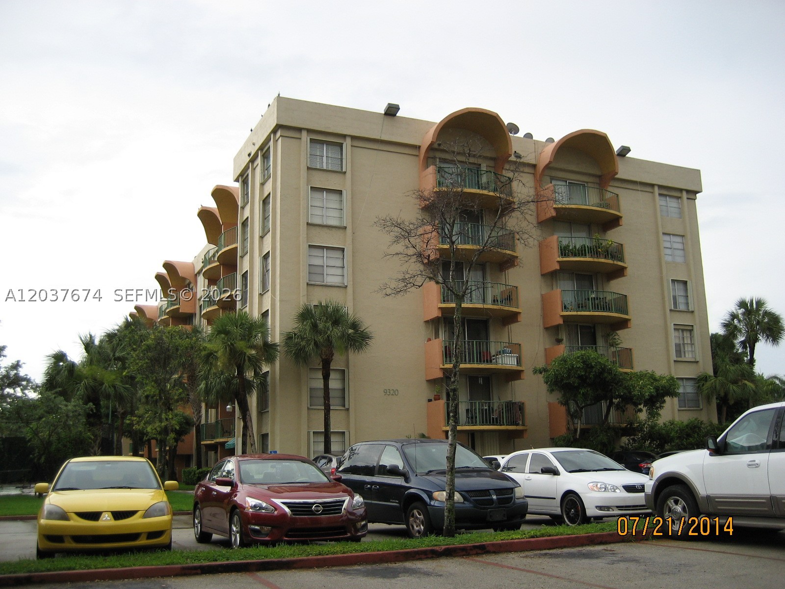 THE FOUNTAINS AT FONTAINE - Residential Lease