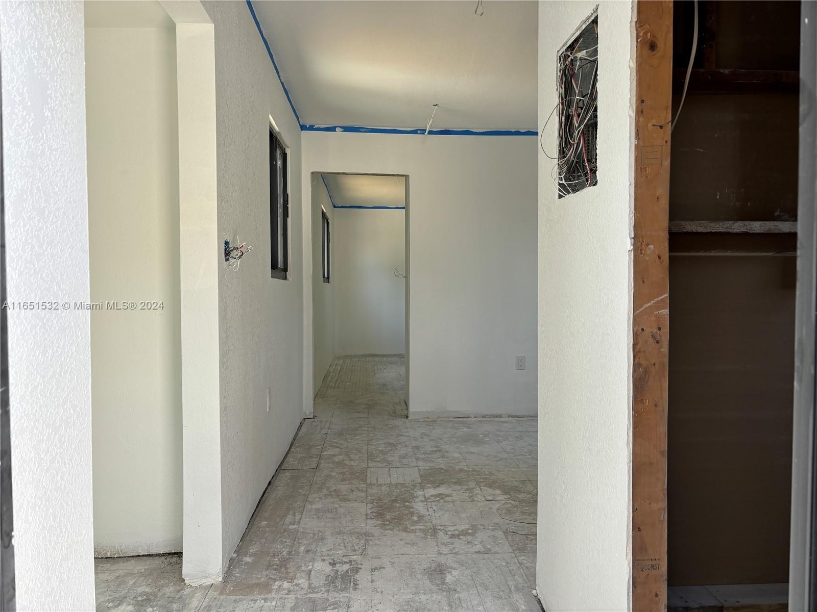 HOLLYWOOD TERRACE - Residential Income