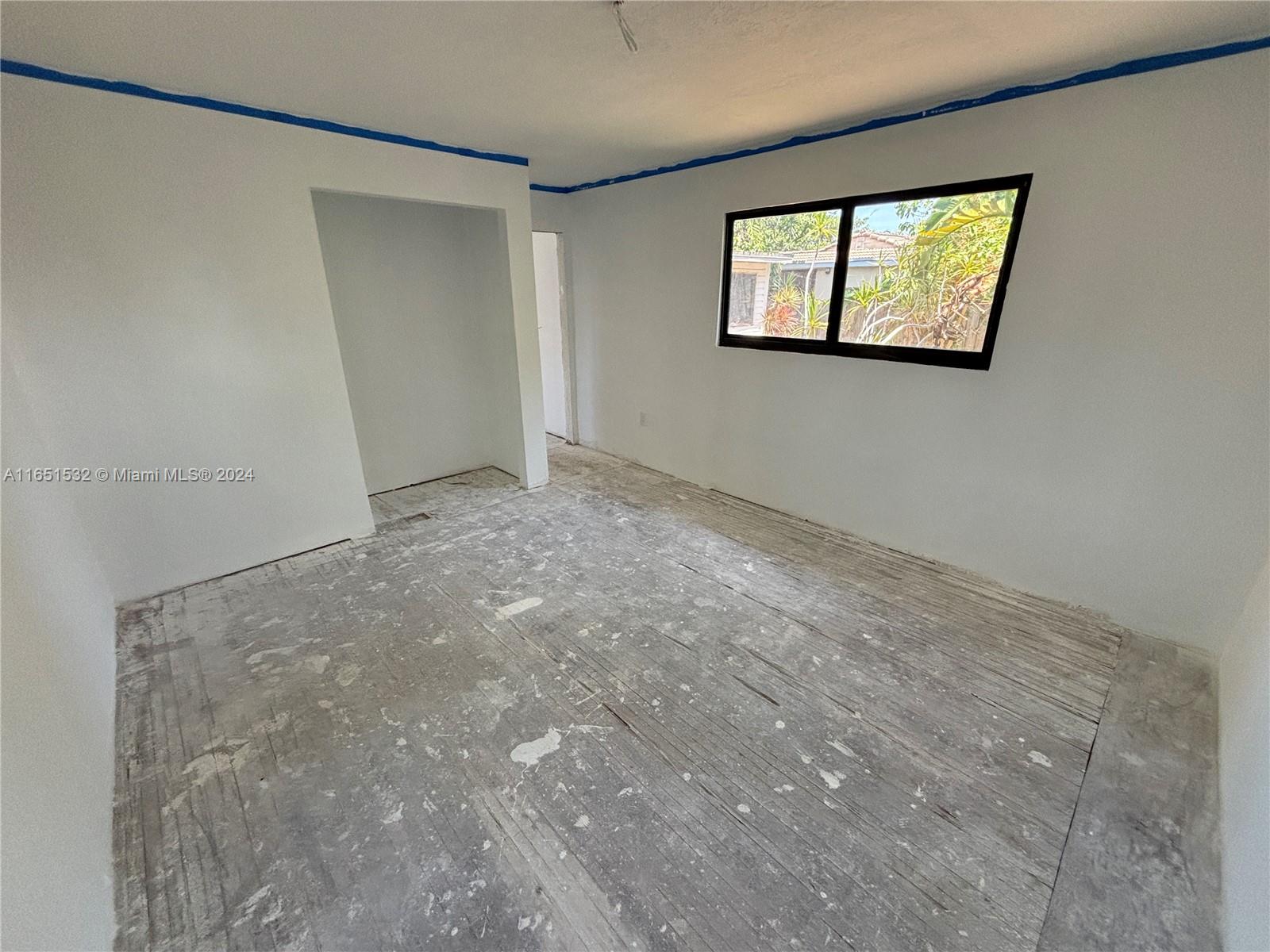 HOLLYWOOD TERRACE - Residential Income