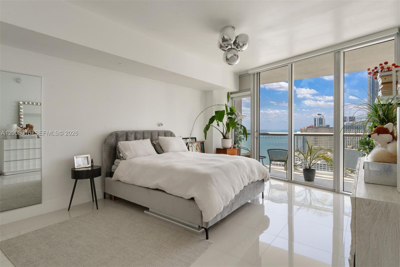 ICON BRICKELL NO TWO - Residential