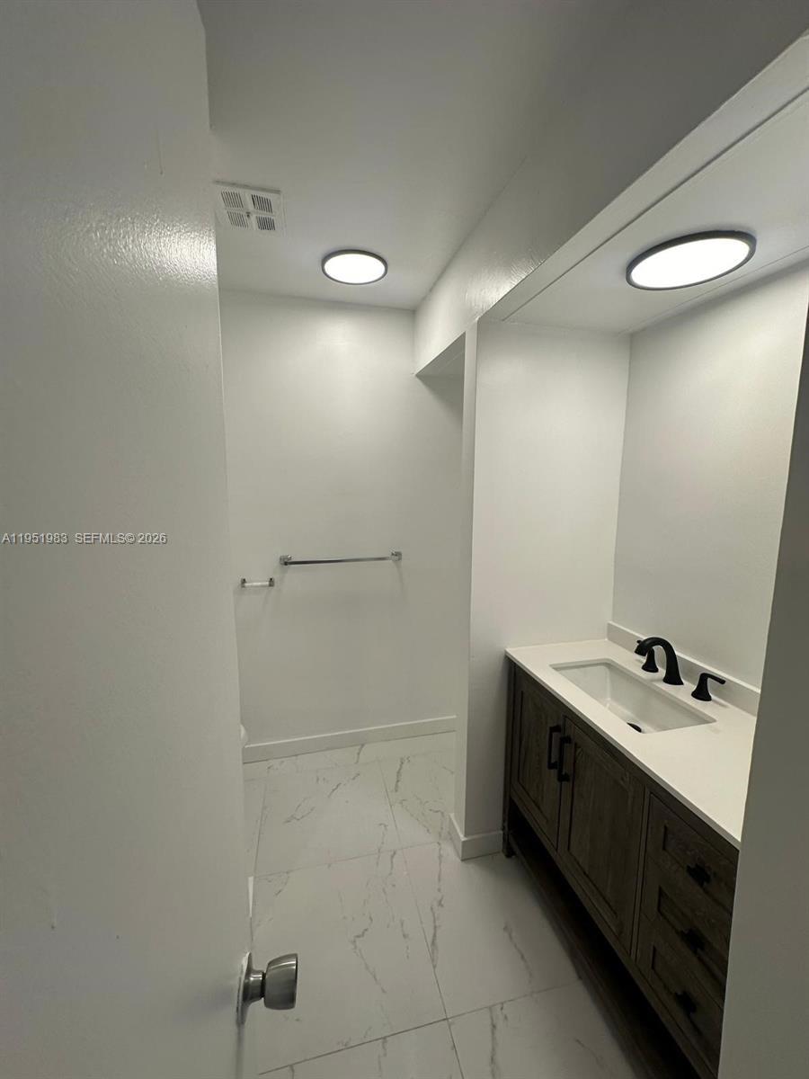 VILLAGE AT DADELAND CONDO - Residential