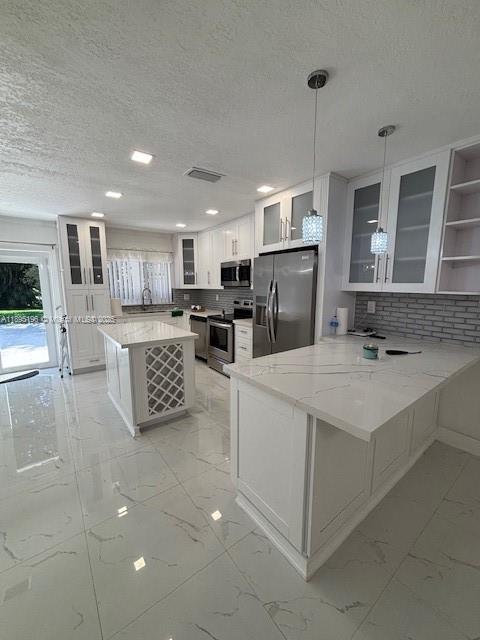 COUNTRY CLUB OF MIAMI - F - Residential Lease