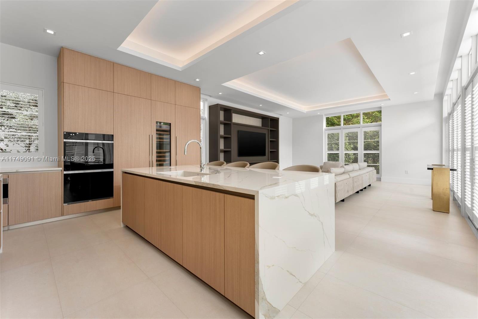 CORAL GABLE COUNTRY CLUB - Residential