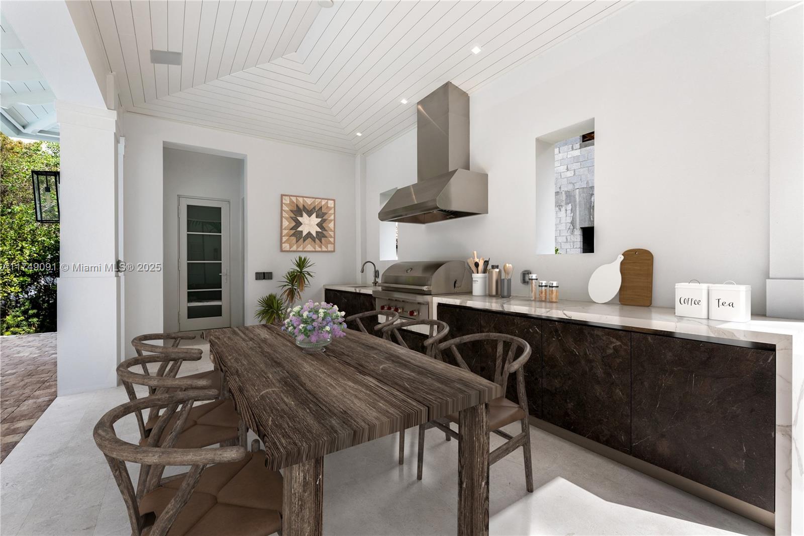 CORAL GABLE COUNTRY CLUB - Residential