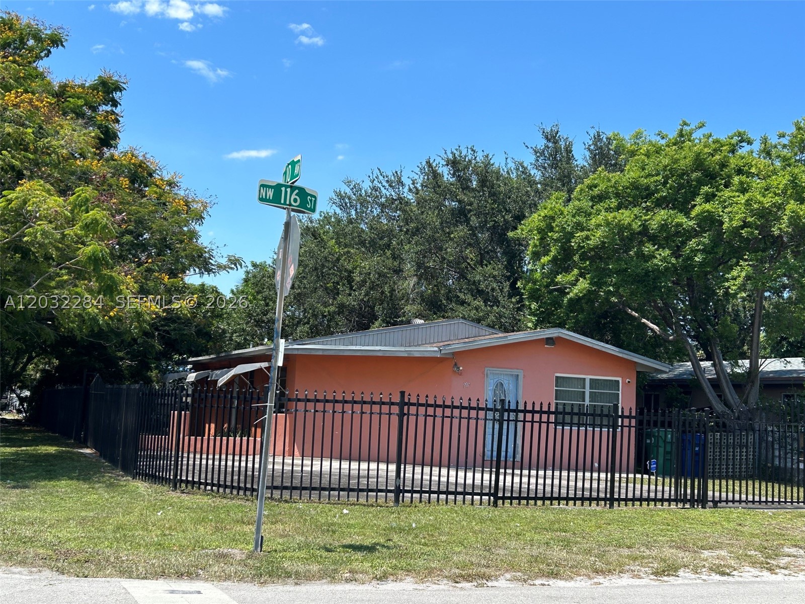 This gem presents an excellent opportunity to own a valuable property! It features a spacious 3-bedroom, 2-bathroom home situated on a corner lot with a fenced yard, located within a developing community. Its strategic location offers easy access to major highways, providing convenience for residents. This home is perfect not only for first-time buyers looking to establish themselves but also for those seeking a great investment opportunity with the potential for rental income.