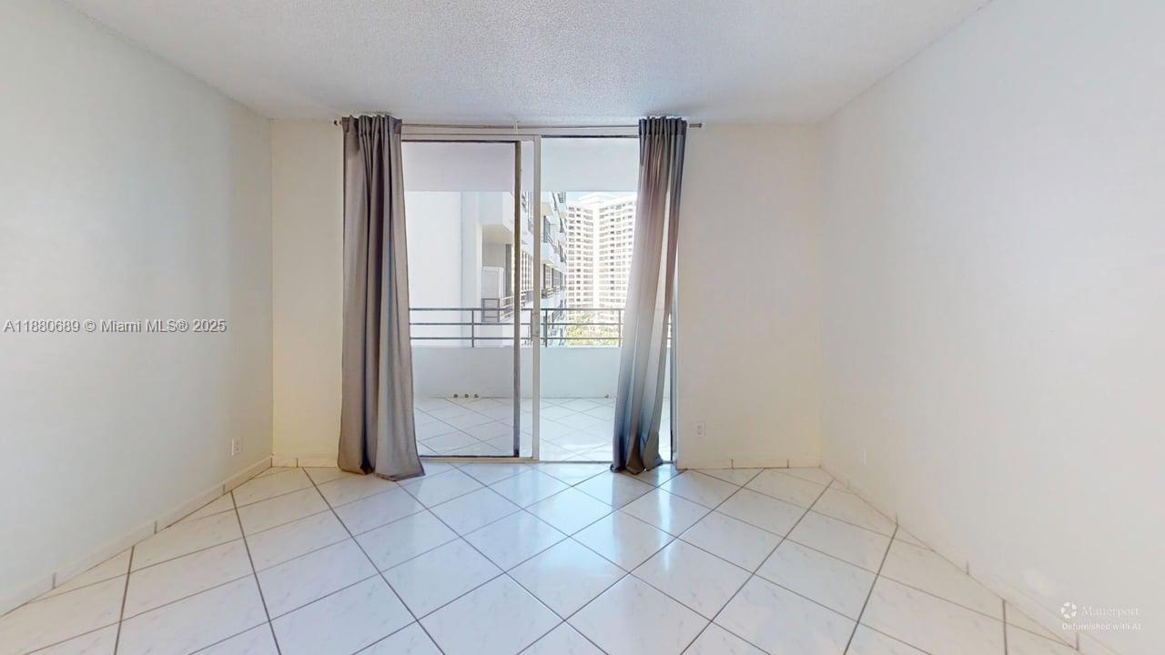OLYMPUS CONDO PH A - Residential