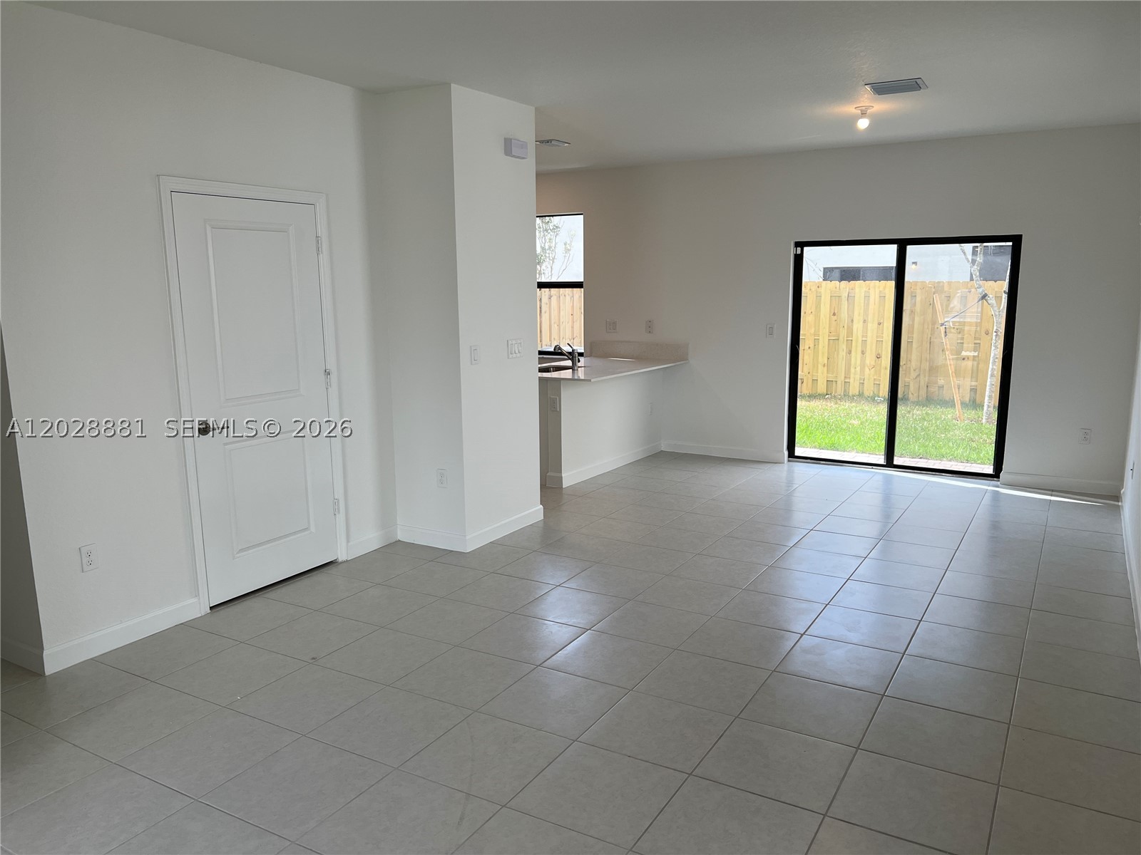 SIENA RESERVE - Residential Lease