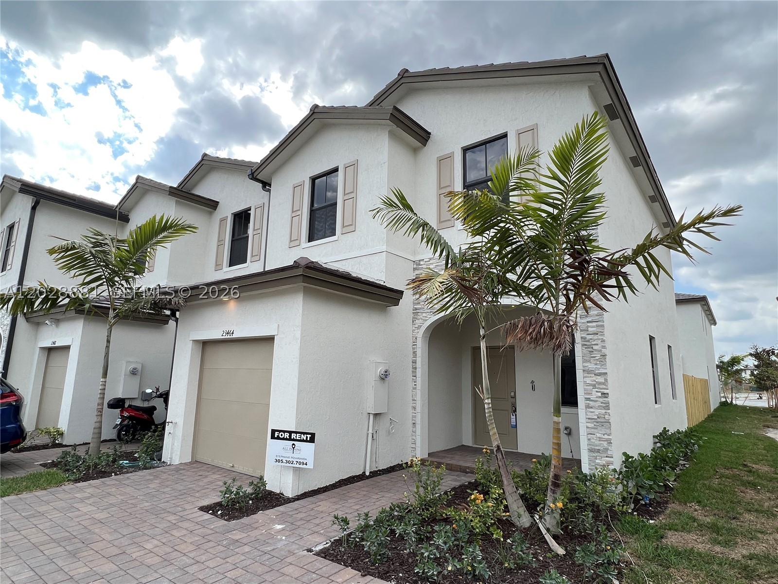 SIENA RESERVE - Residential Lease