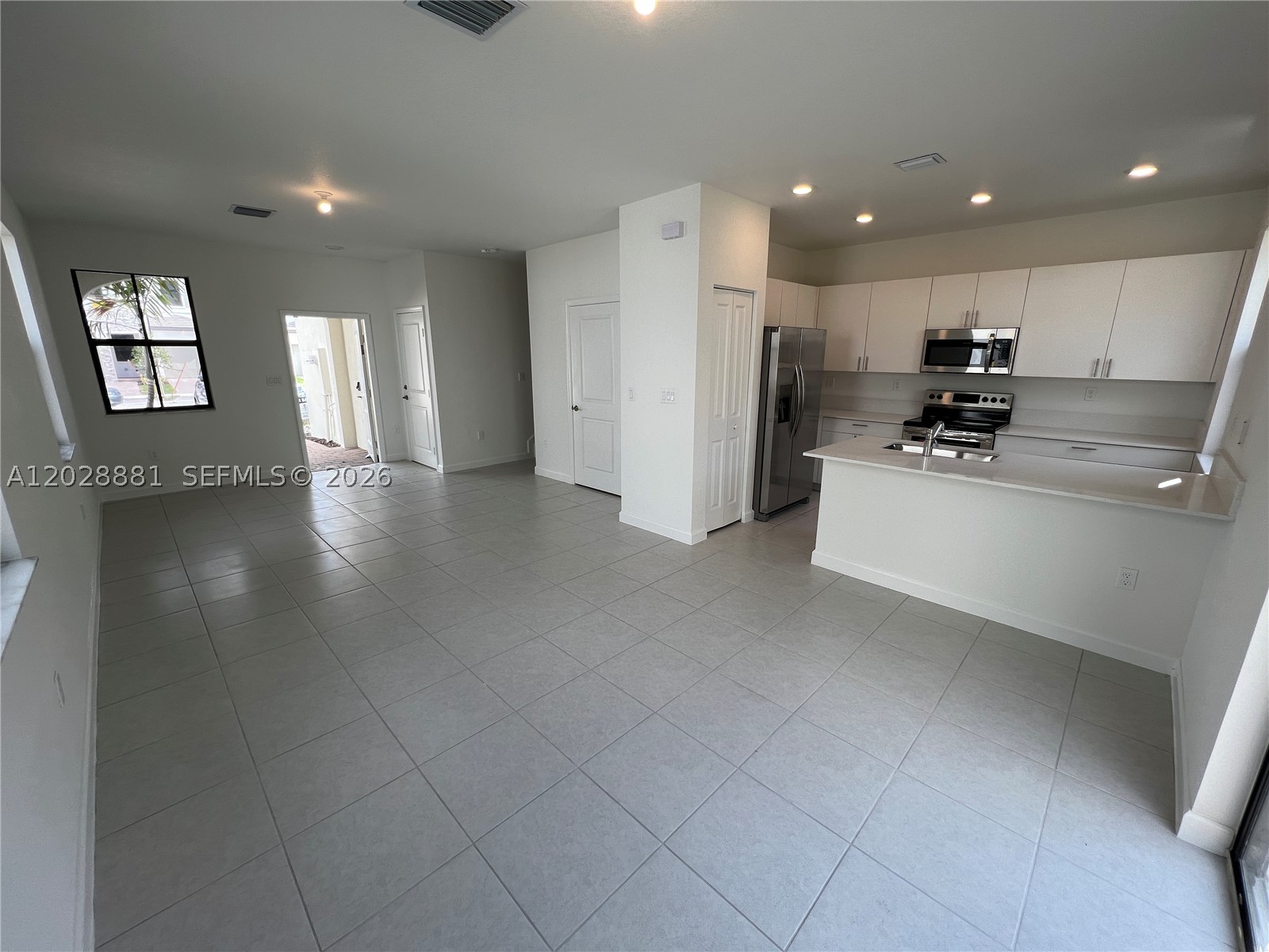 SIENA RESERVE - Residential Lease