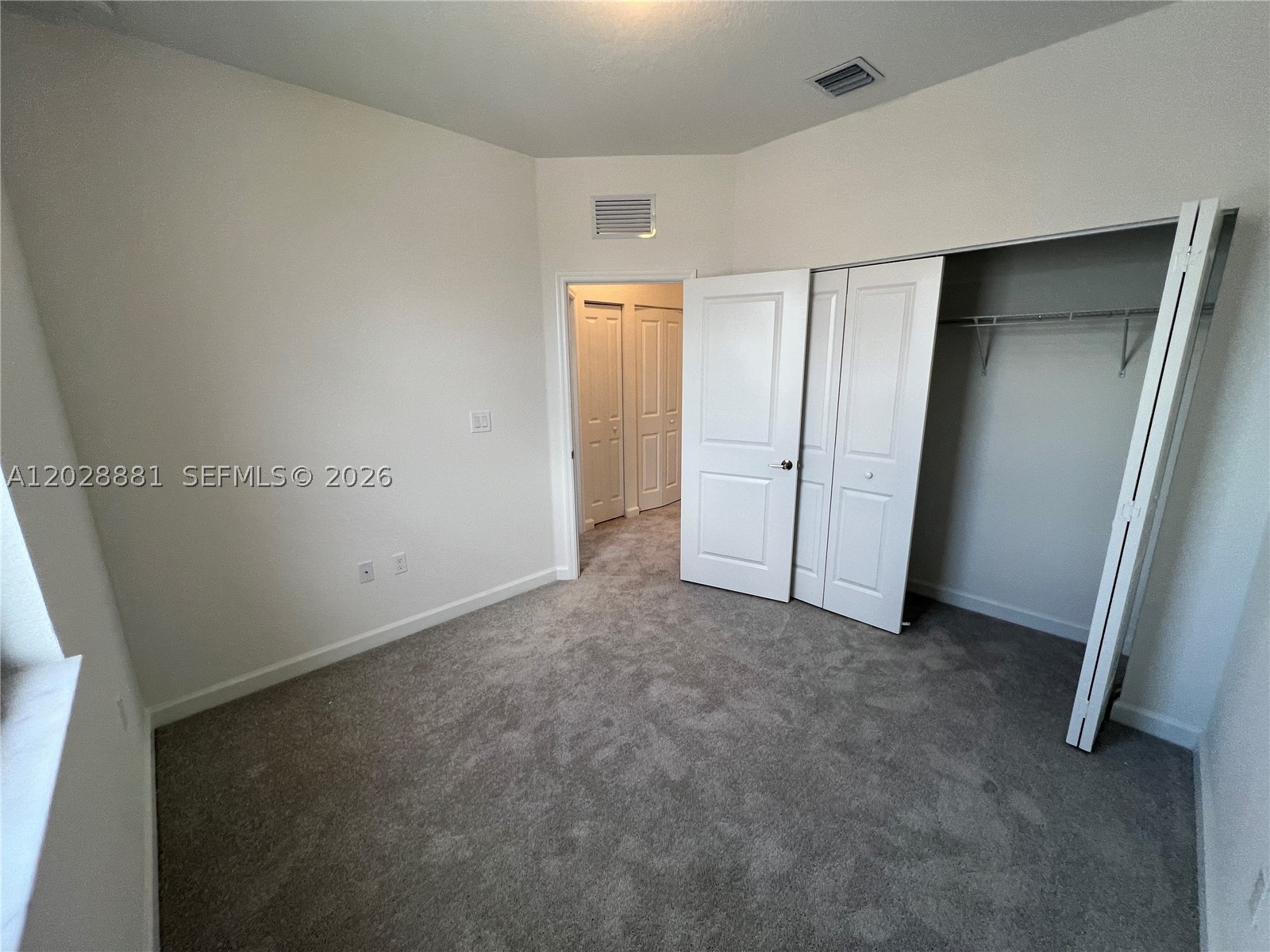 SIENA RESERVE - Residential Lease