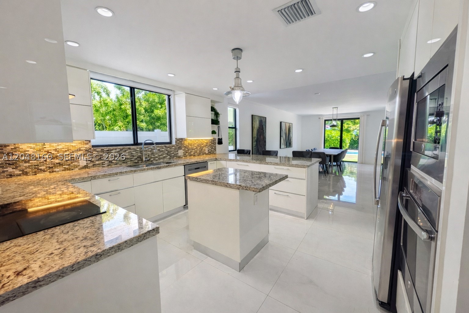 BRICKELL ESTATES - Residential