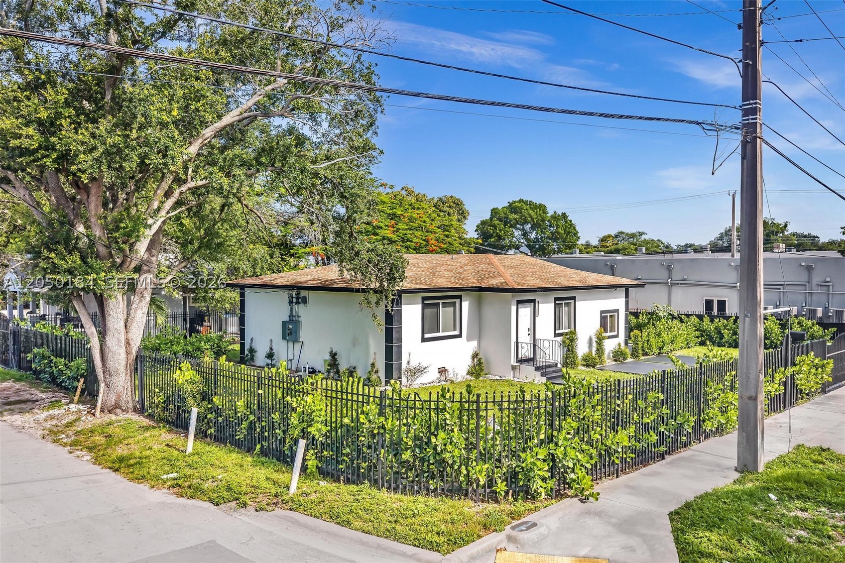 PIERCES LEMON CITY - Residential Lease