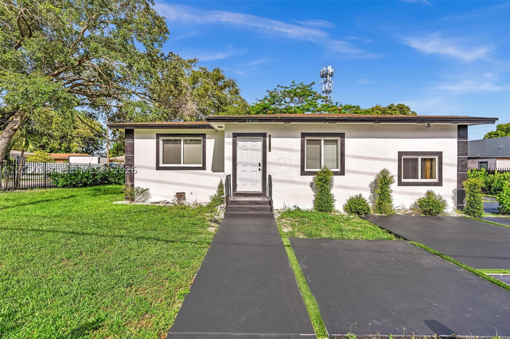 PIERCES LEMON CITY - Residential Lease