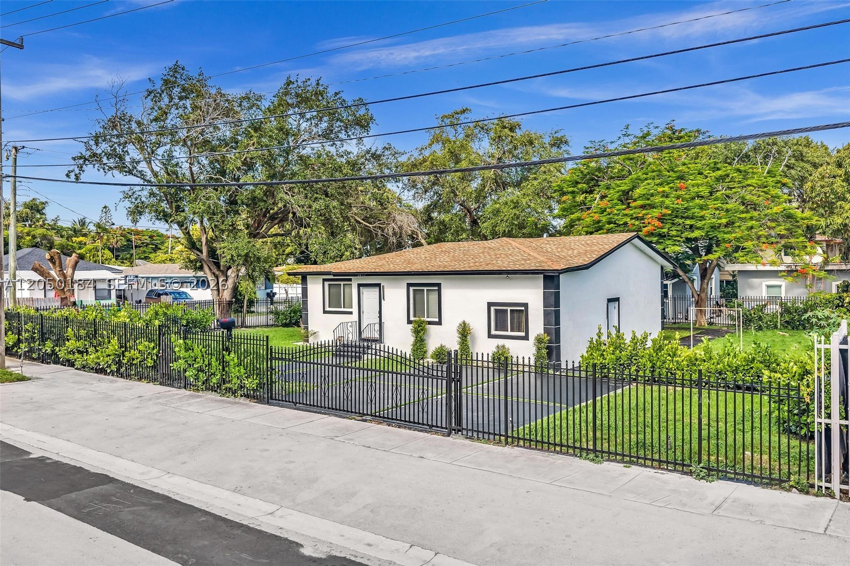 PIERCES LEMON CITY - Residential Lease