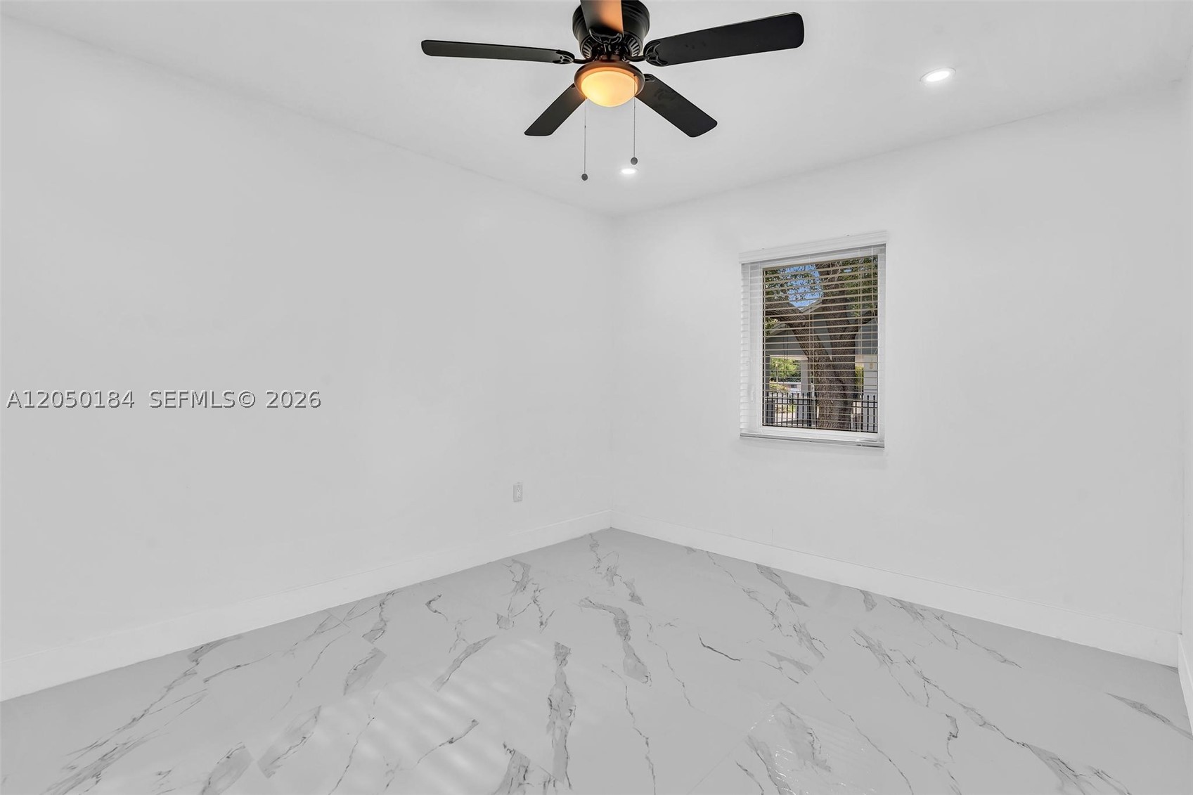 PIERCES LEMON CITY - Residential Lease