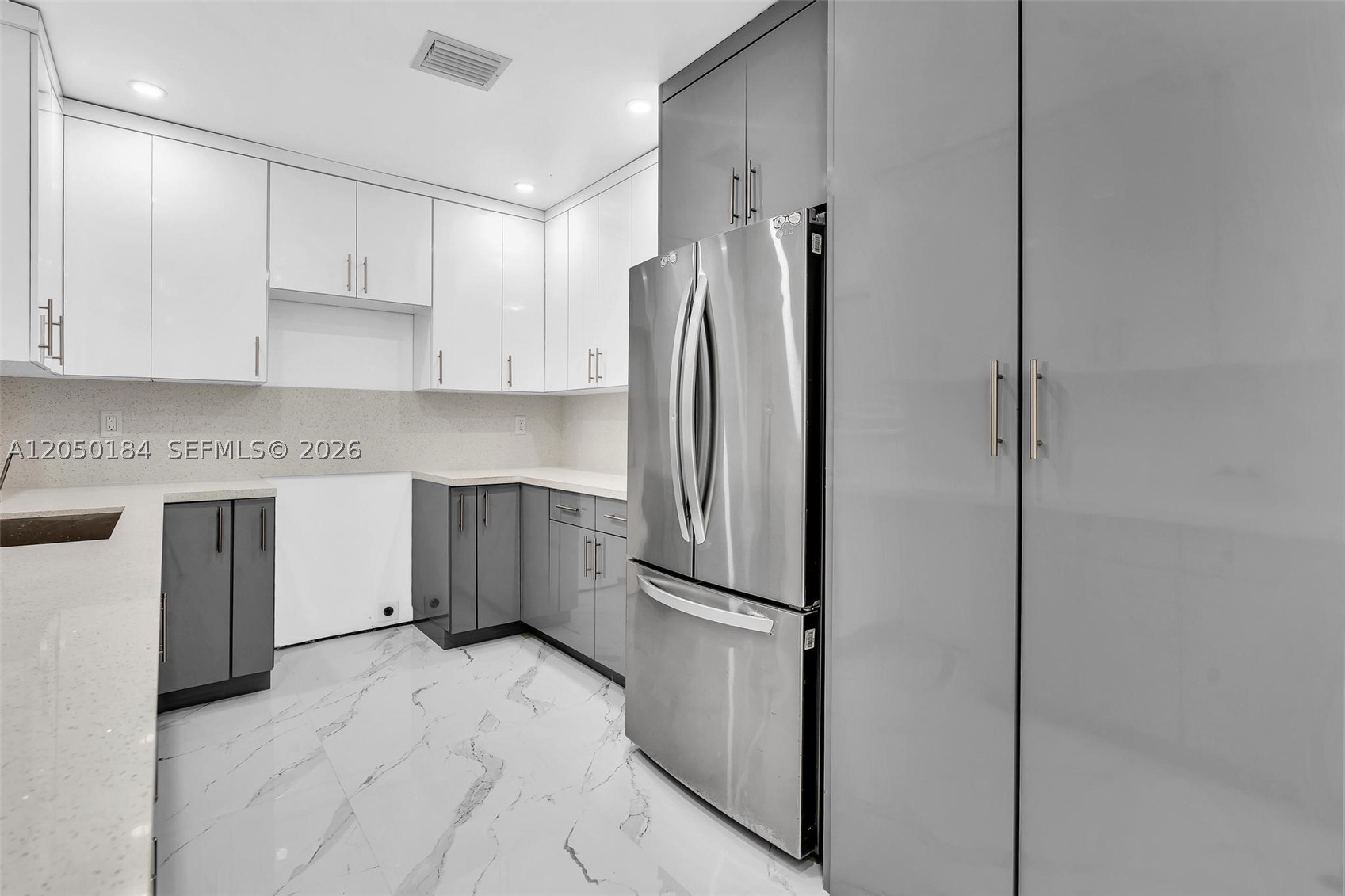 PIERCES LEMON CITY - Residential Lease