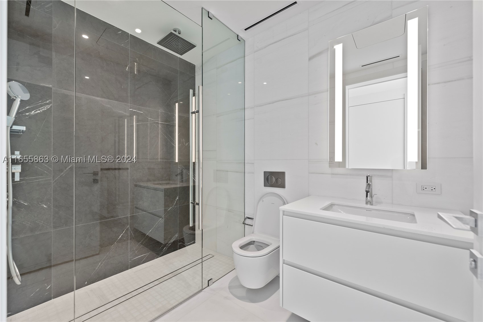 Aston Martin Residences - Residential