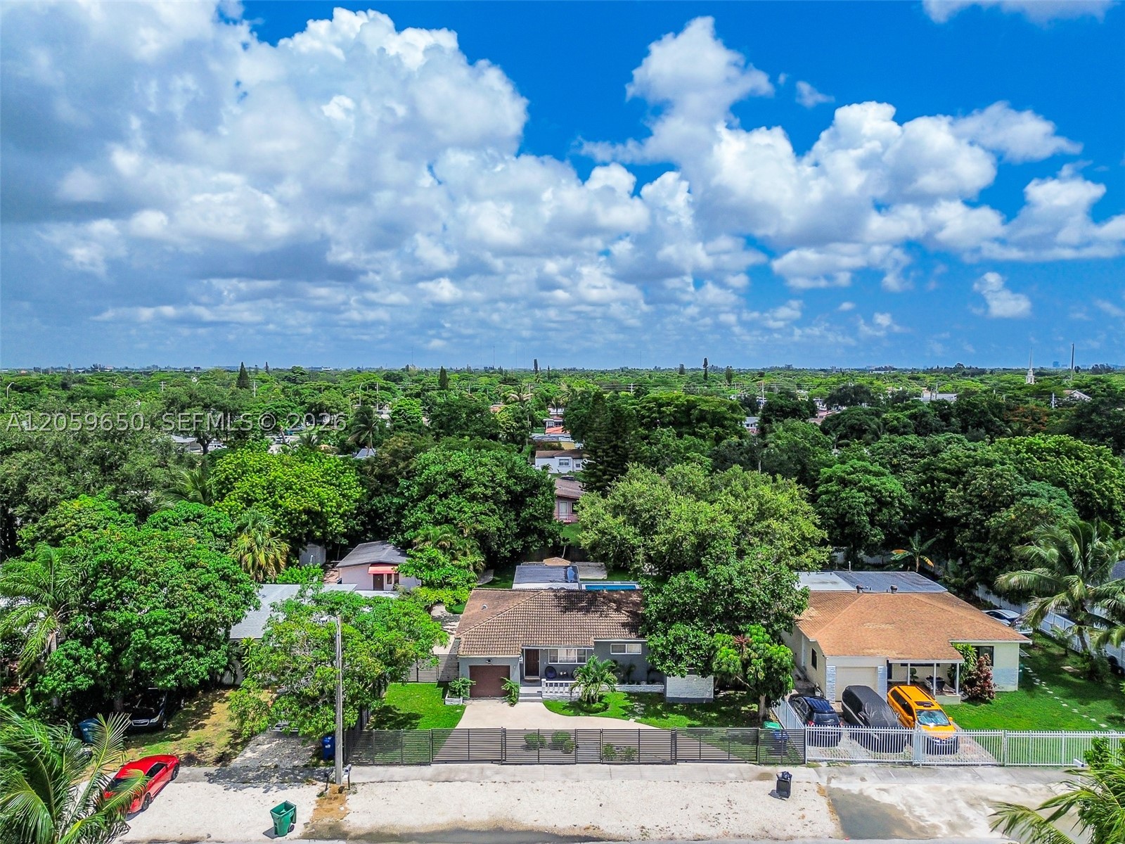 LA PALOMA - Residential