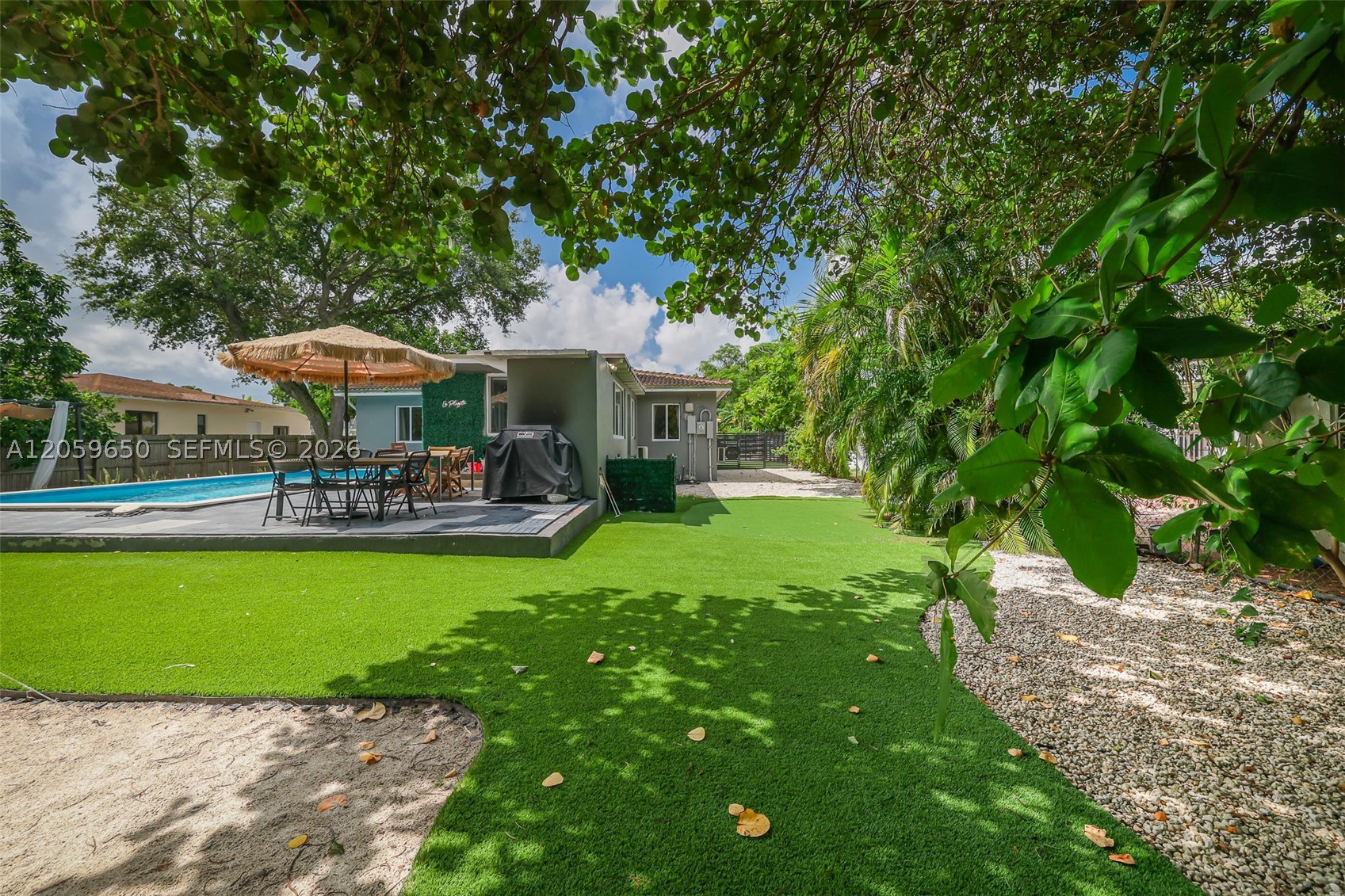 LA PALOMA - Residential