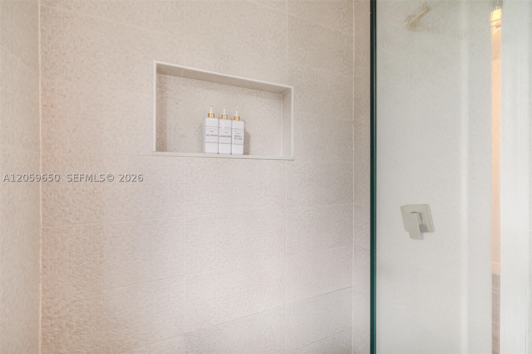 LA PALOMA - Residential