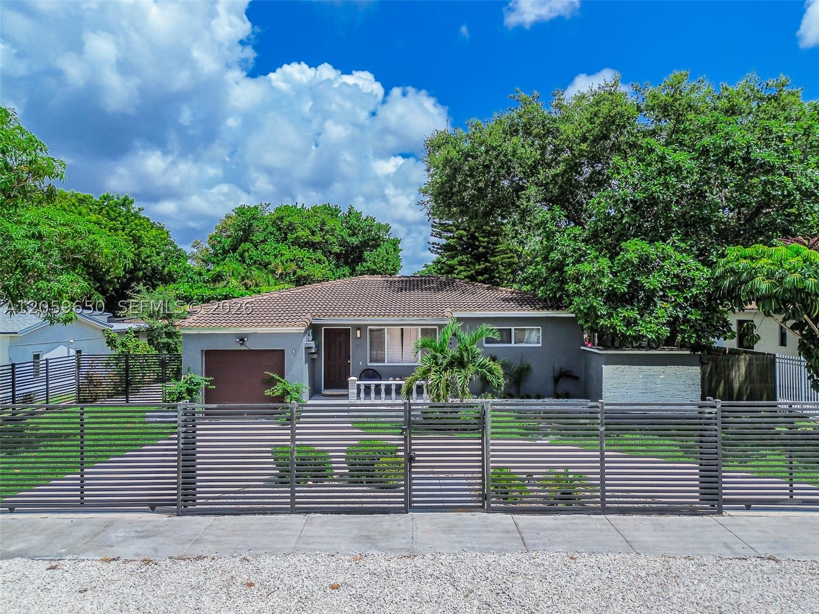 LA PALOMA - Residential