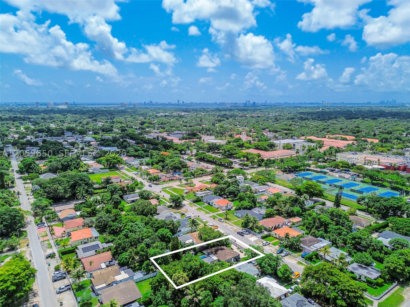 LA PALOMA - Residential