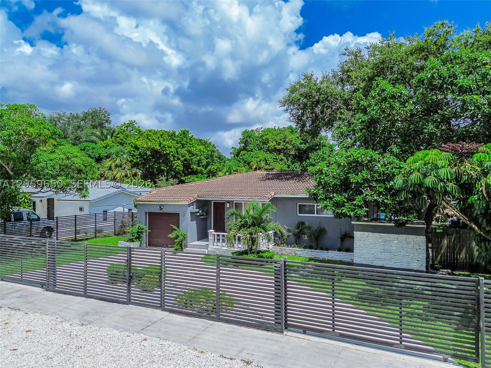 LA PALOMA - Residential