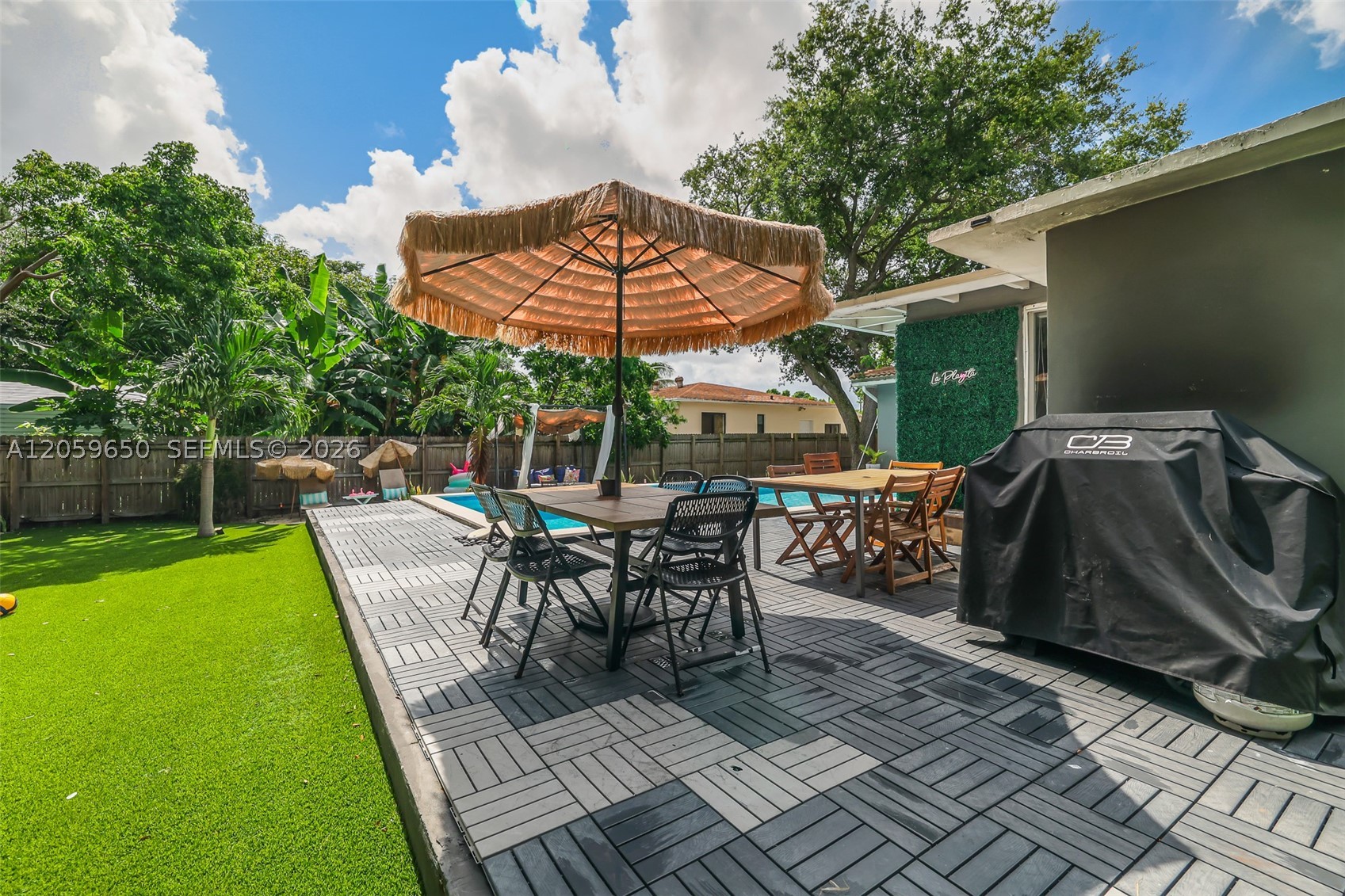 LA PALOMA - Residential