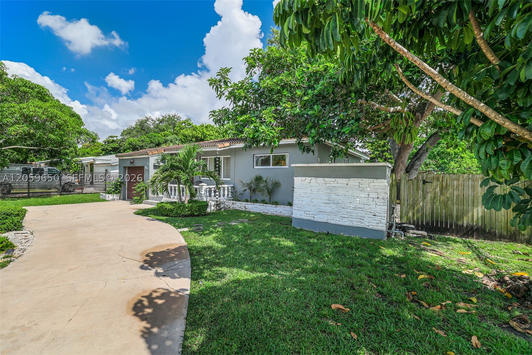 LA PALOMA - Residential