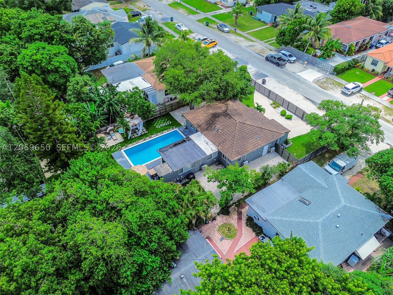 LA PALOMA - Residential