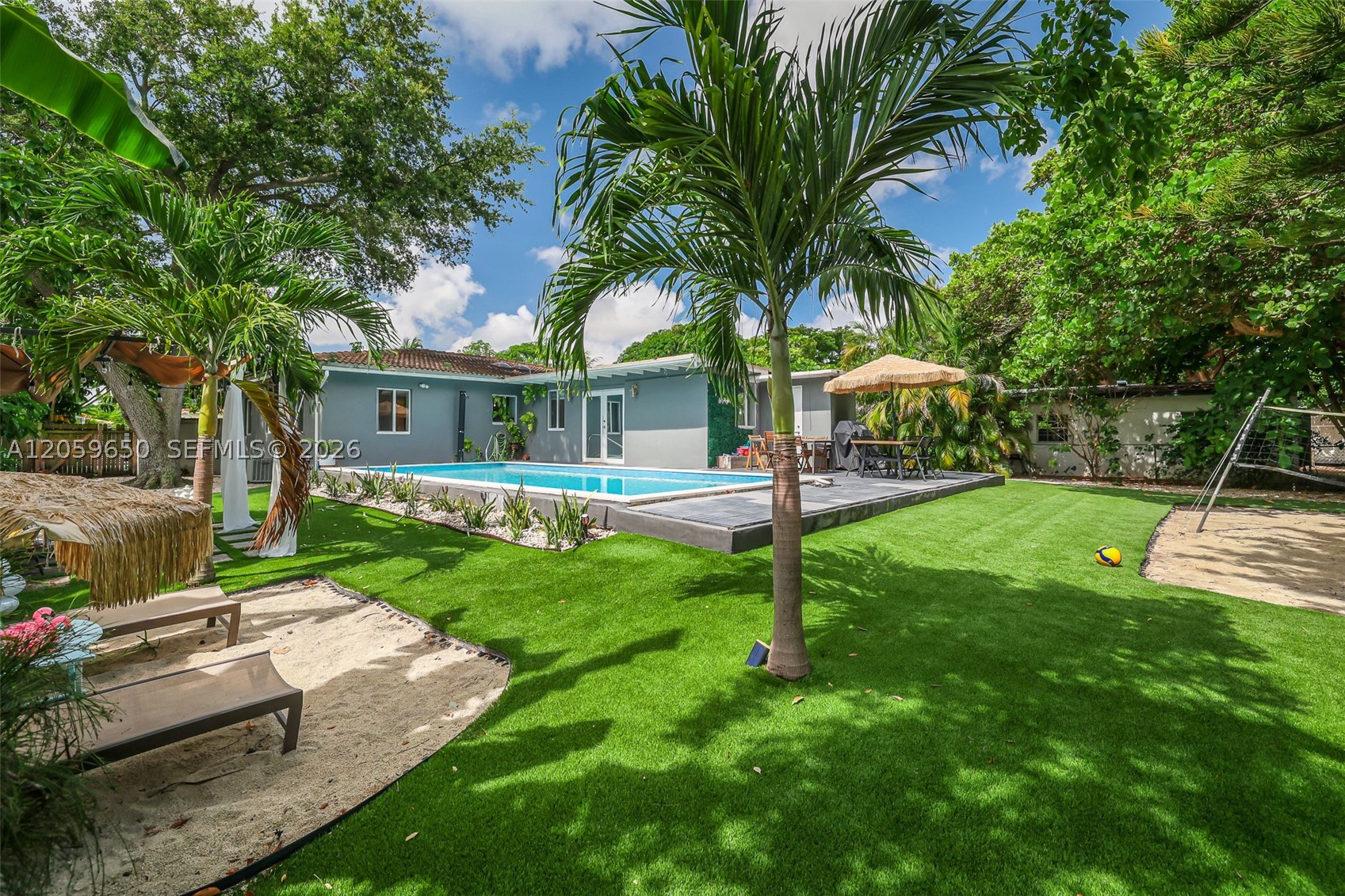LA PALOMA - Residential