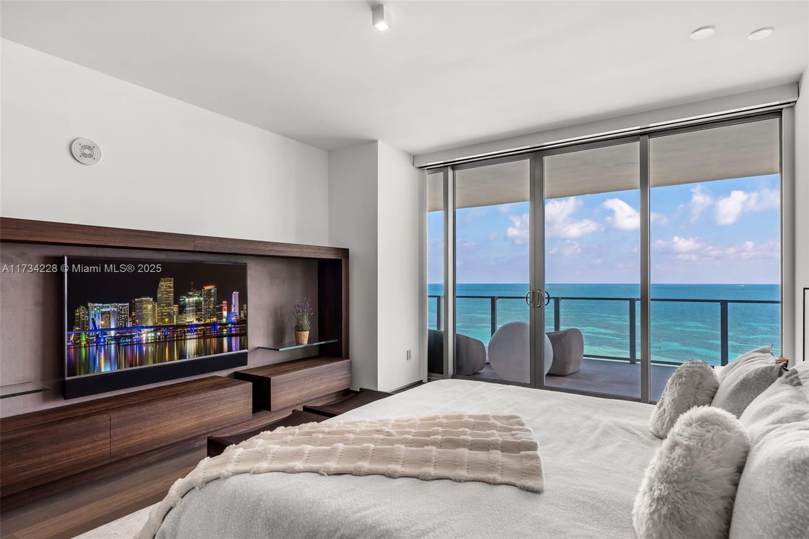 OCEANA KEY BISCAYNE CONDO - Residential