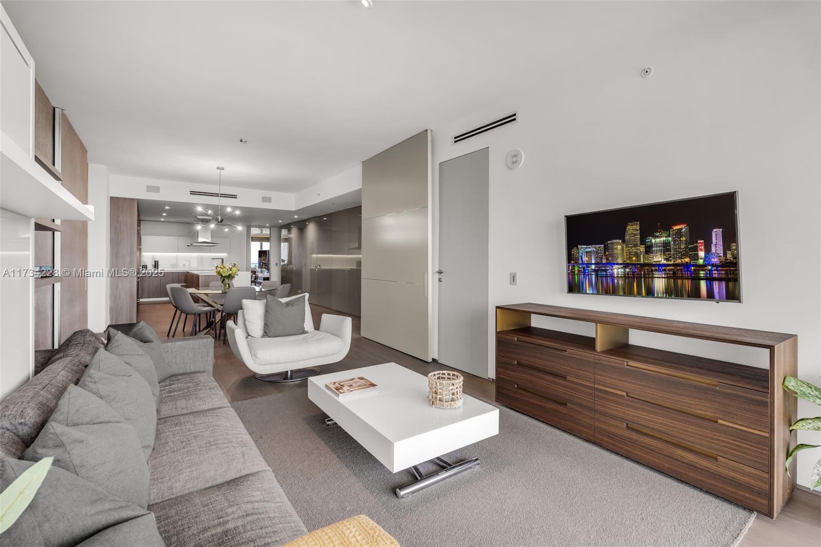 OCEANA KEY BISCAYNE CONDO - Residential