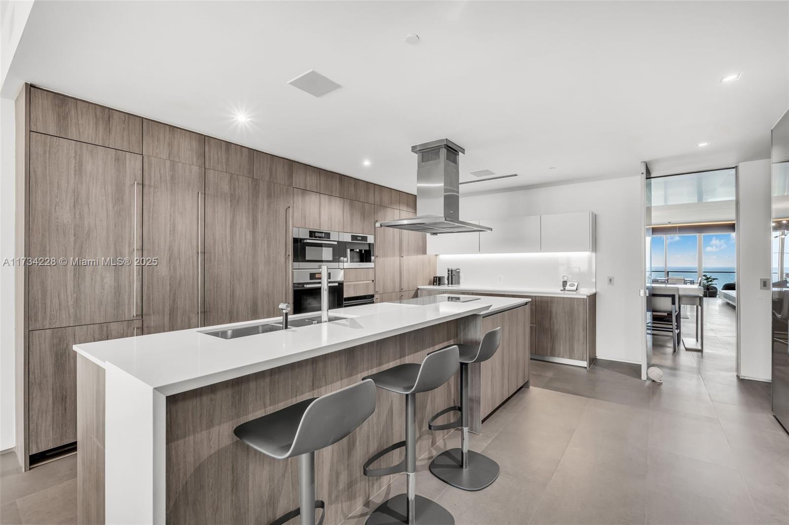 OCEANA KEY BISCAYNE CONDO - Residential