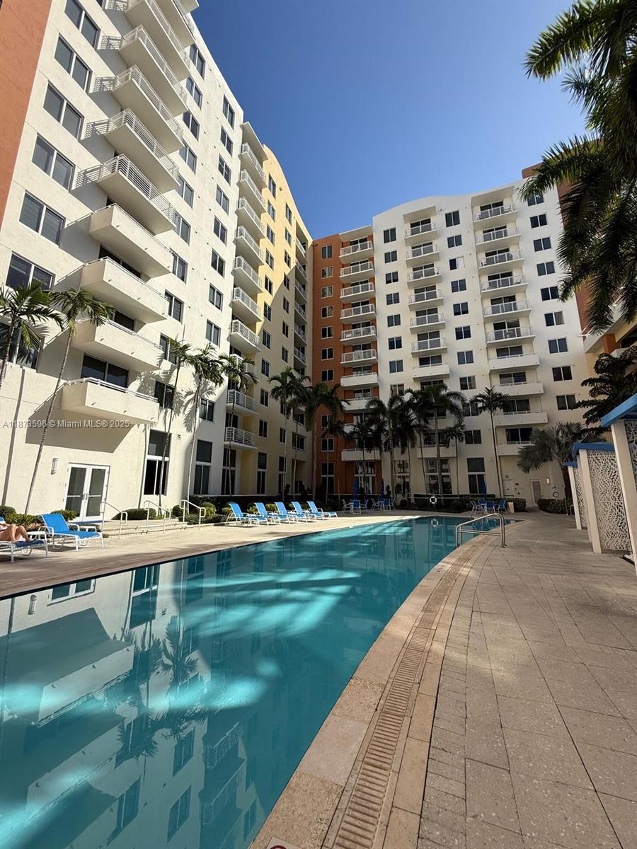VENTURE AT AVENTURA EAST - Residential