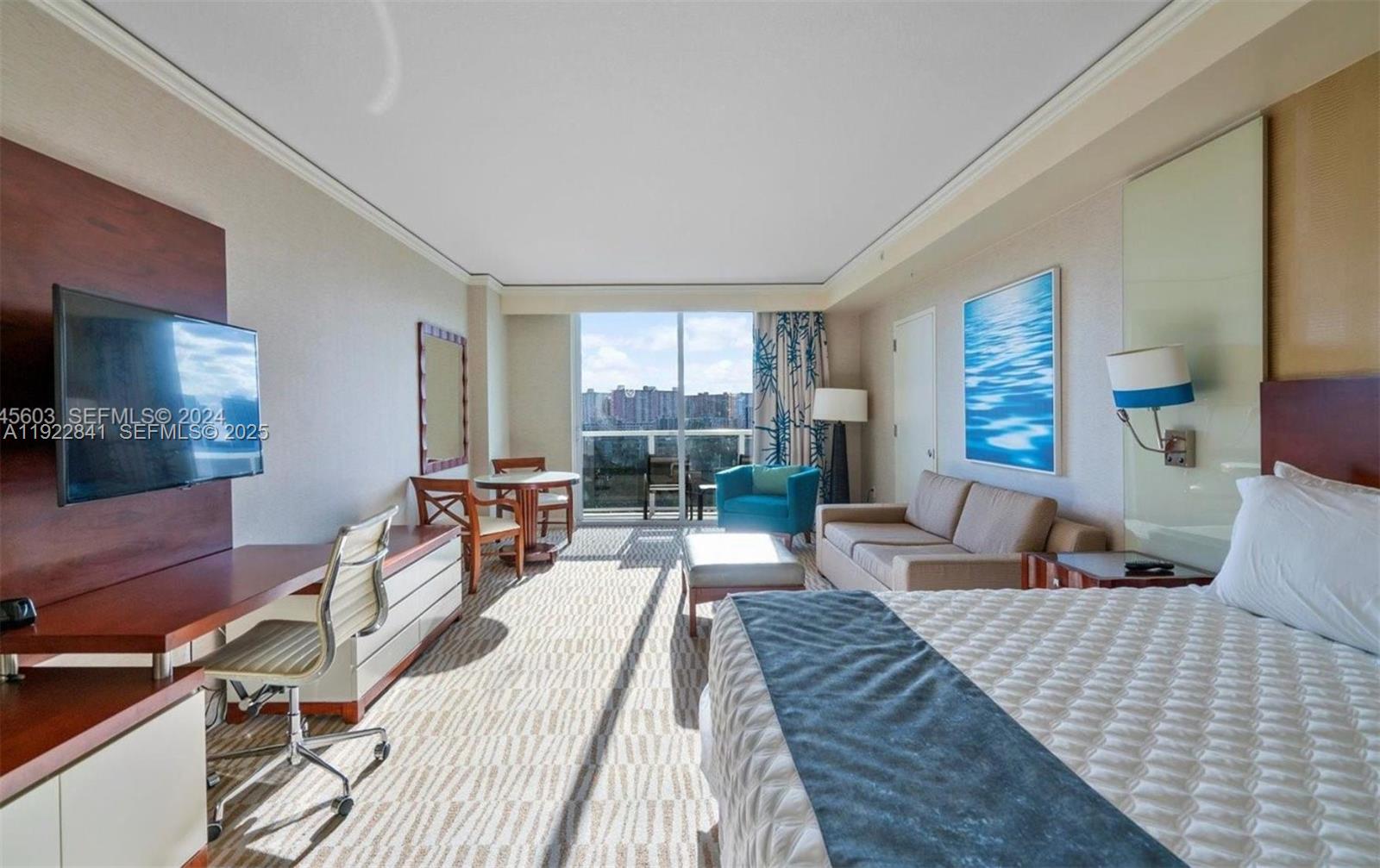 TRUMP INTERNATIONAL SONES - Residential