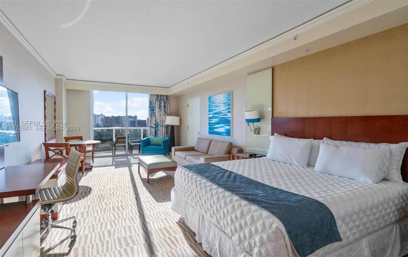 TRUMP INTERNATIONAL SONES - Residential