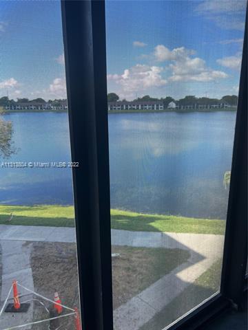 LAKE POINTE CONDOMINIUM N - Residential