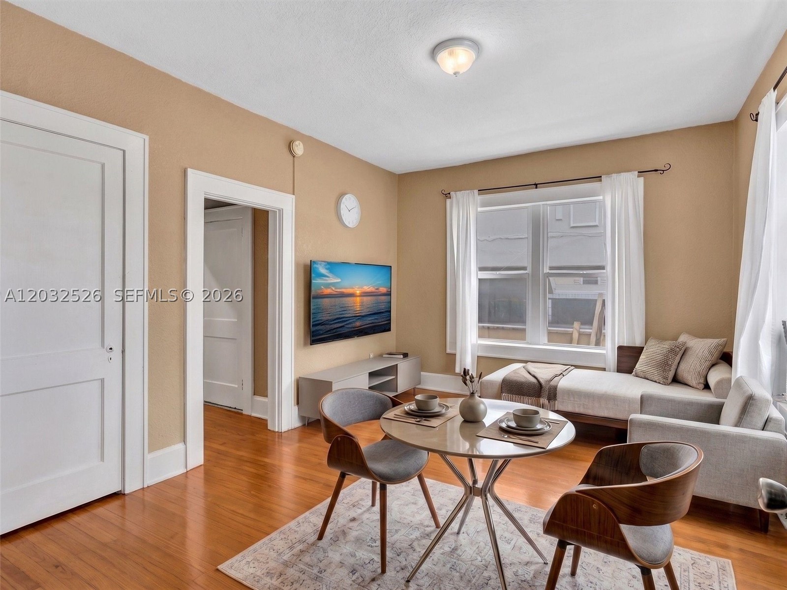 MENDOZA CONDO - Residential