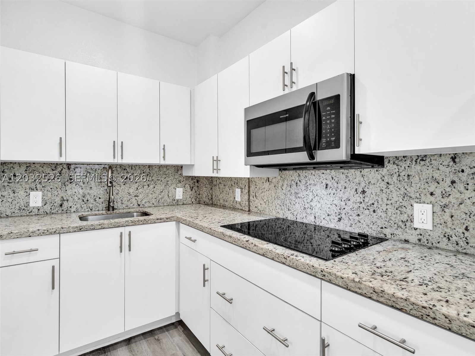 MENDOZA CONDO - Residential