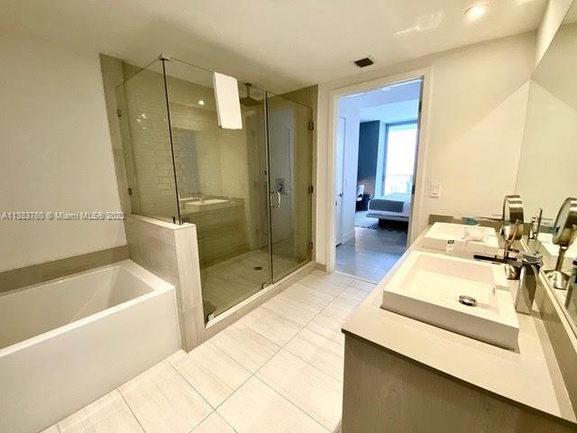 4010 SOUTH OCEAN CONDO - Residential