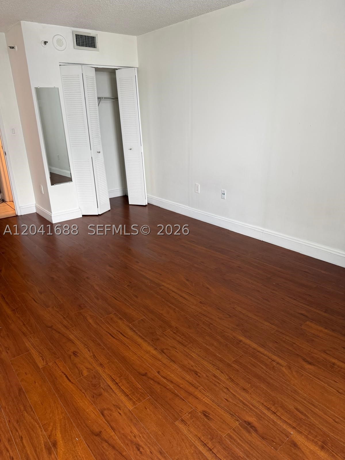 MADISON DOWNTOWN CONDO - Residential