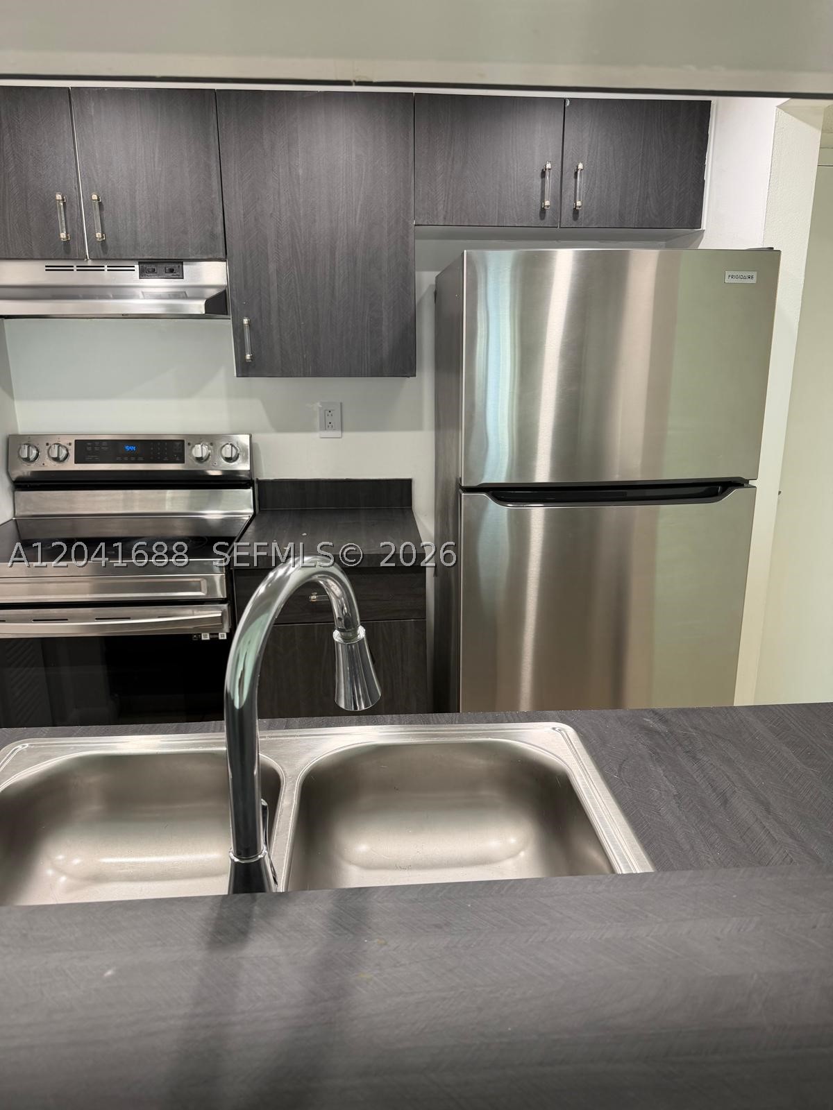 MADISON DOWNTOWN CONDO - Residential